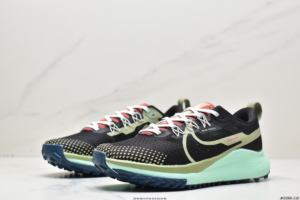Giay Nike React Pegasus Trail 4 'Black Alligator Mint' DJ6158-004