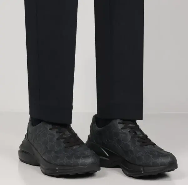 Alternative view of Giày Gucci Rhyton 'Black' 704796KGD001000