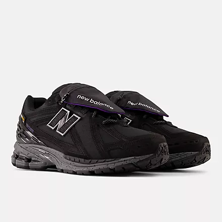 Giay New Balance 'Black' M1906ROC