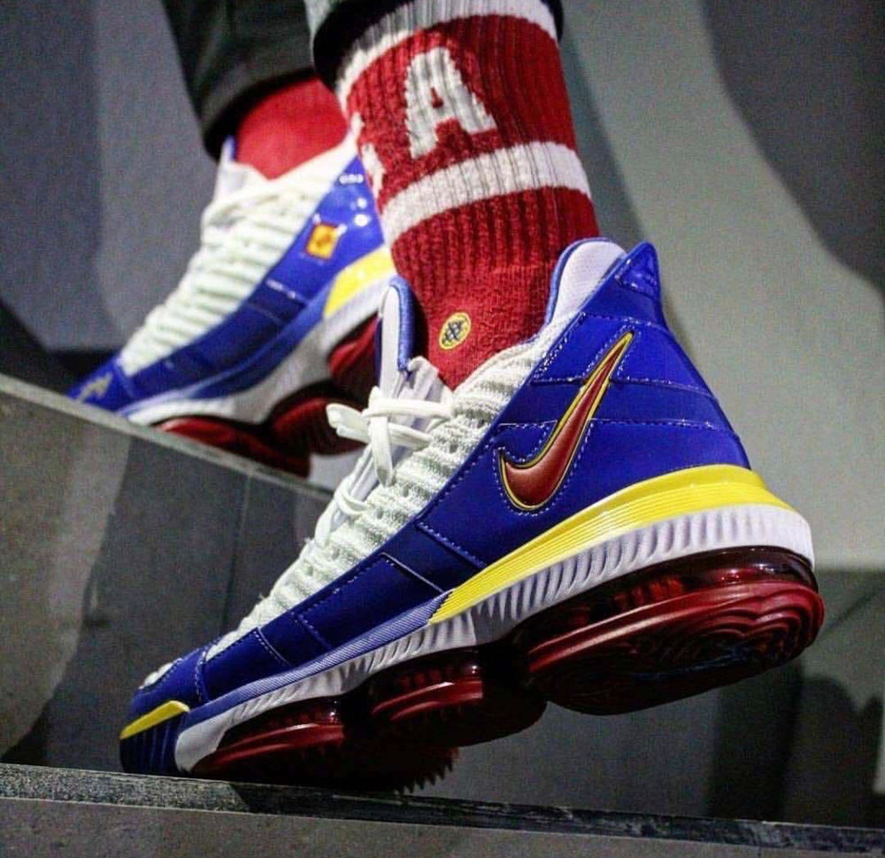 Giày Nike LeBron 16 'Superman SuperBron' CD2450-400 - Ảnh 3