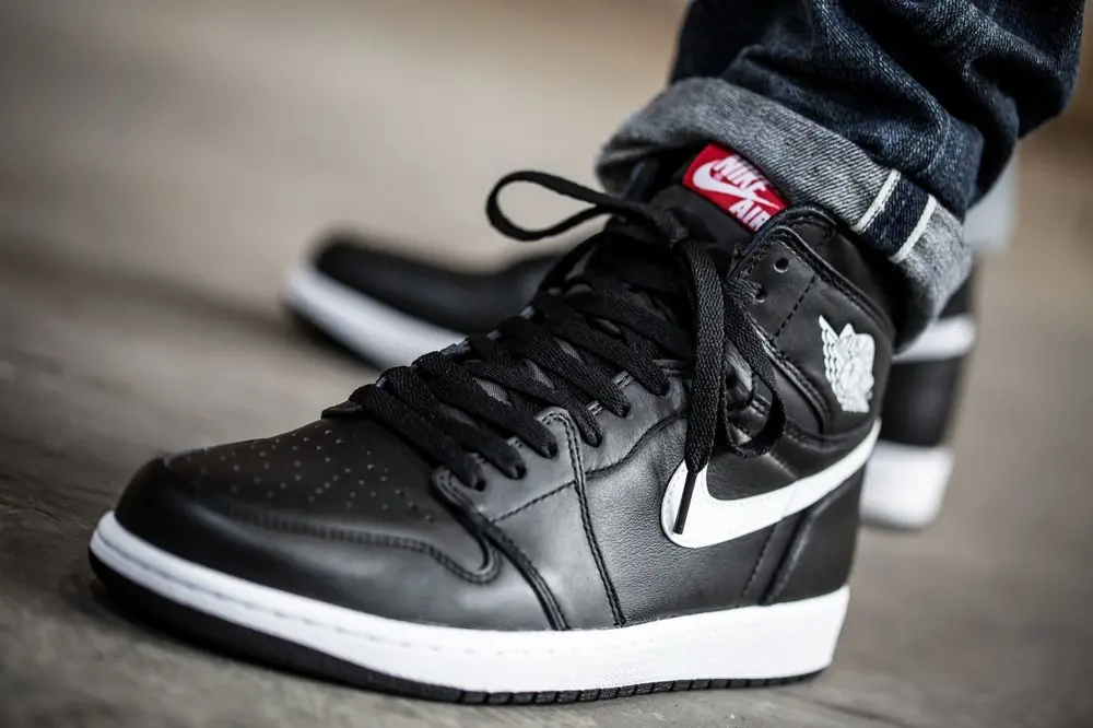 Alternative view of Giày Nike Air Jordan 1 Retro Yin Yang 575441-011