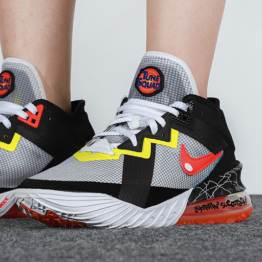 Giày Nike Space Jam x LeBron 18 Low EP 'Sylvester x Tweety' CV7564-103 - Ảnh 3