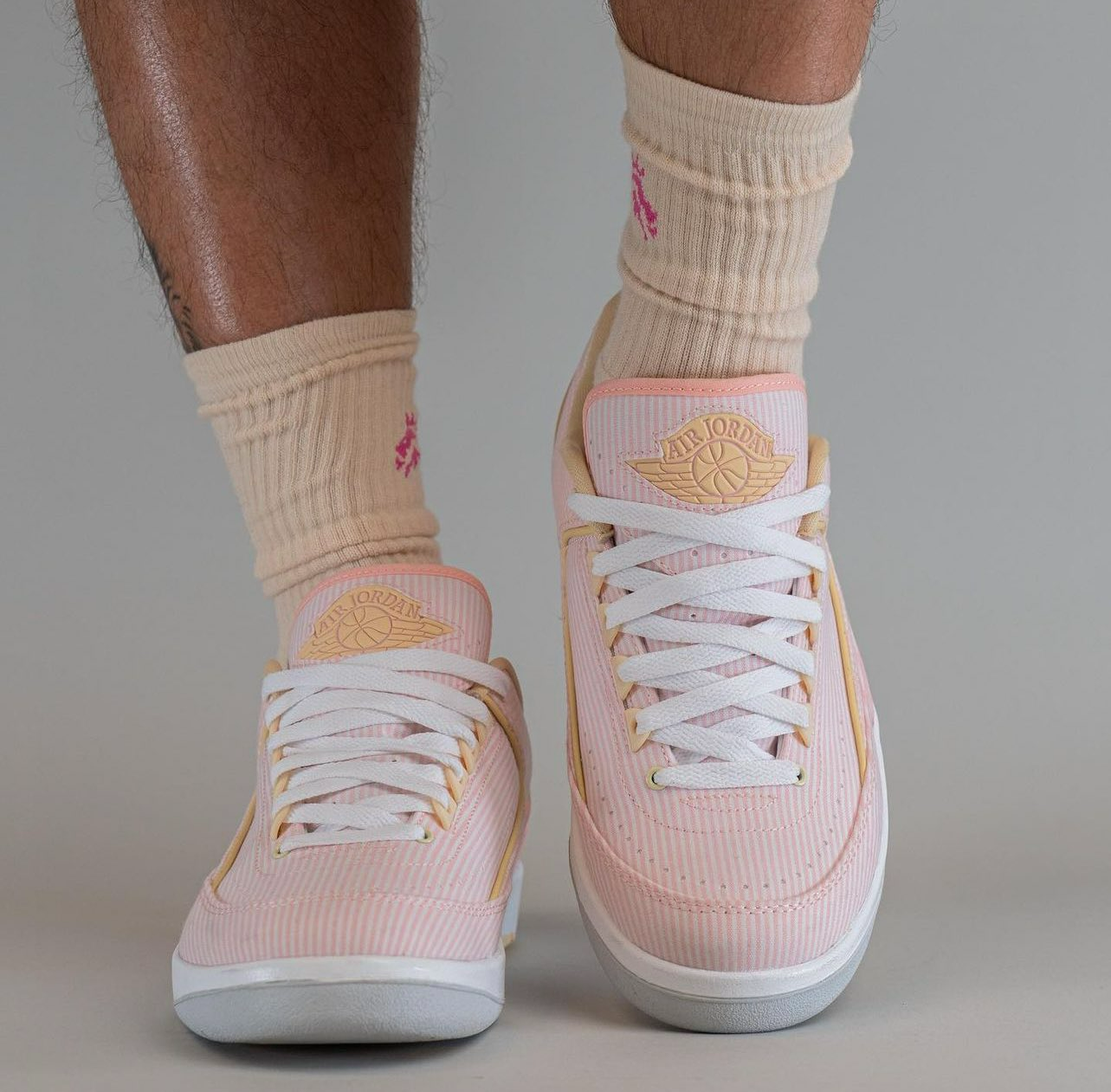 Giay Nike Air Jordan 2 Retro Low 'Craft Seersucker' DX6930-600