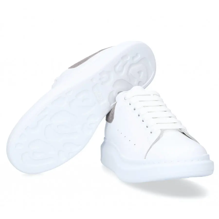 Alternative view of Giày Alexander McQueen Oversized Sneaker 'Lead Crocodile' 625162-WHZ4K-9597
