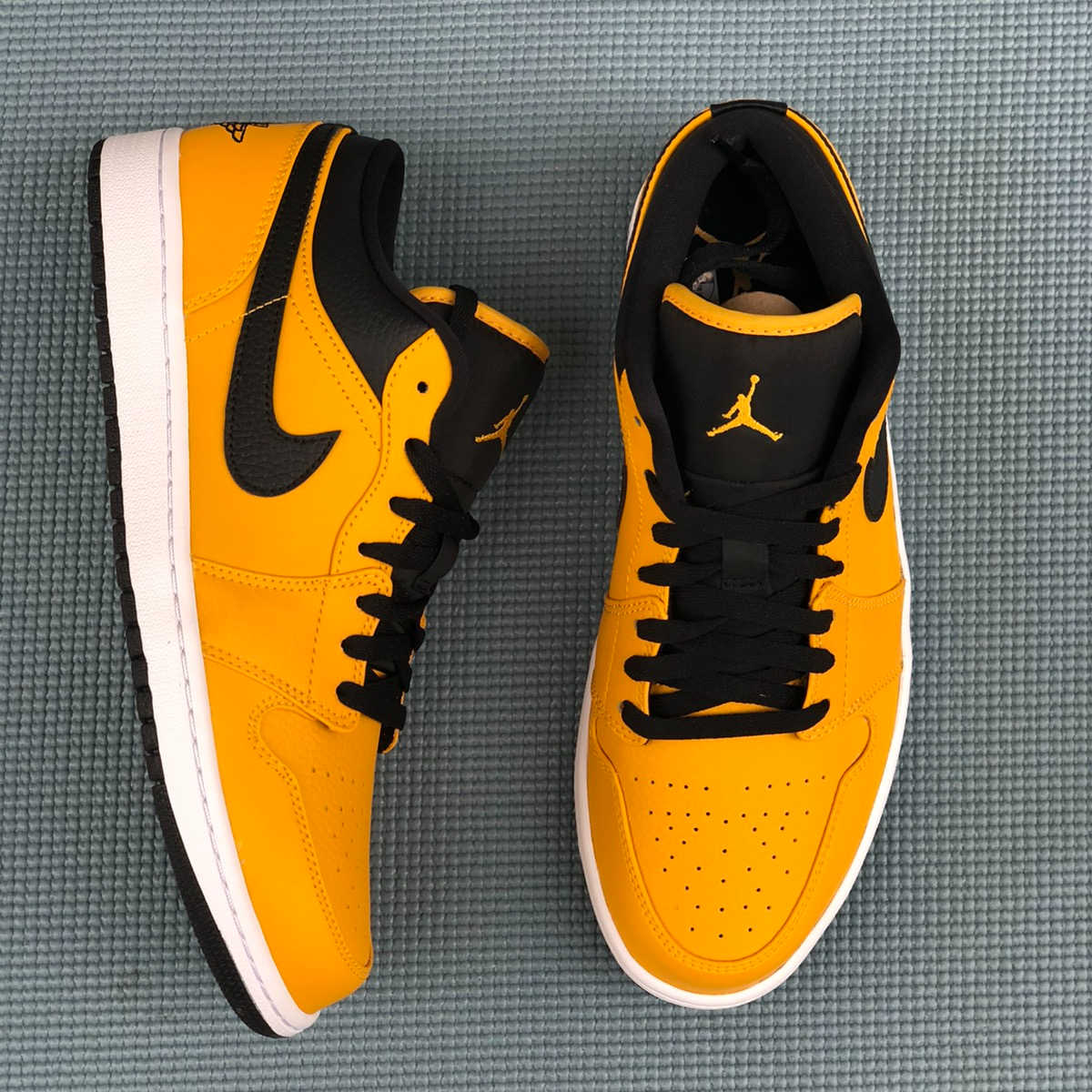 Giày Nike Air Jordan 1 Low 'University Gold Black' 553558-700 - Ảnh 9