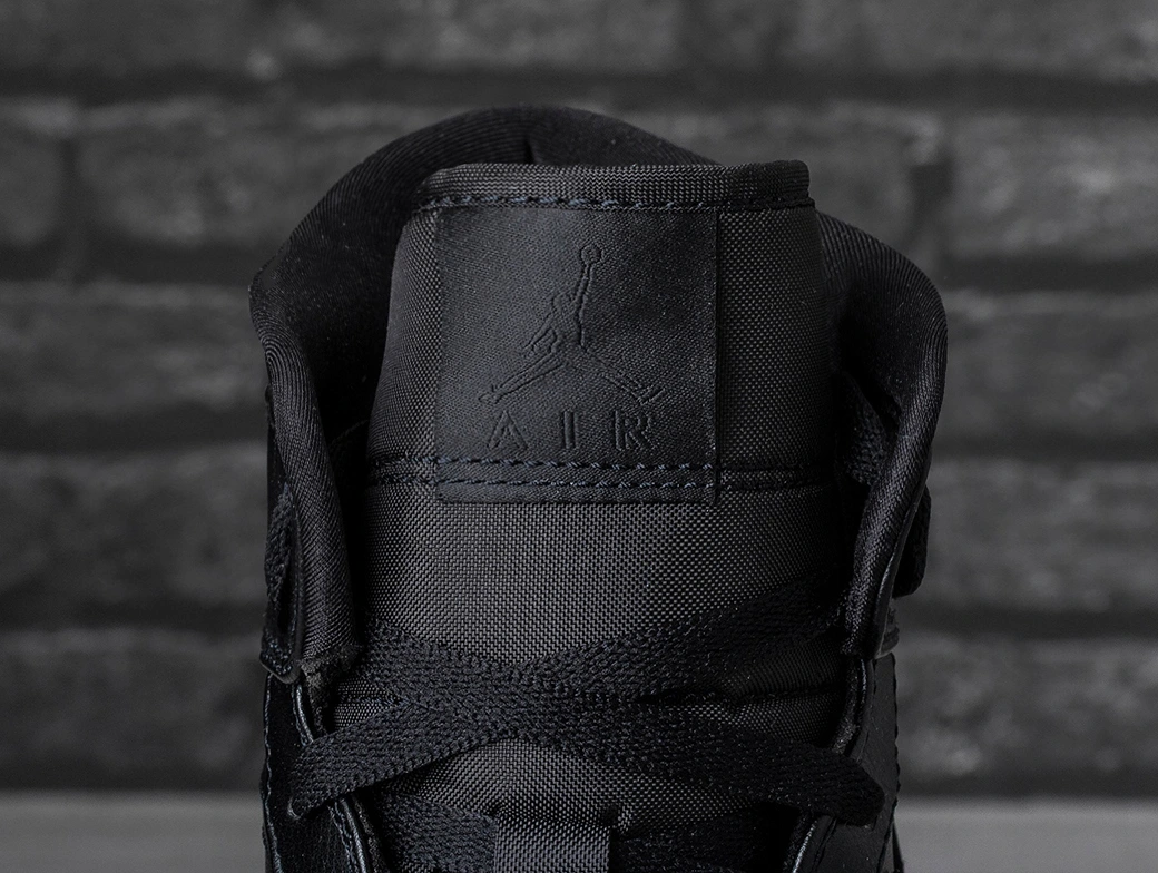 Giày Nike Air Jordan 1 Mid 'Triple Black' 554724-090 - Ảnh 5