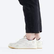 Alternative view of Giày Reebok Club C 85 Kung Fu Panda H01194