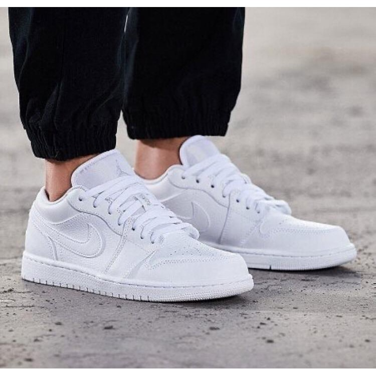 Giày Nike Air Jordan 1 Retro Low 'Pure Platinum' 553558-170 - Ảnh 3