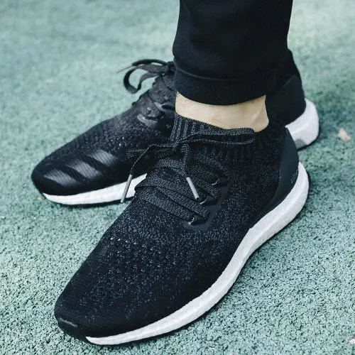 Alternative view of Giày Adidas UltraBoost Uncaged 'Carbon' DA9164