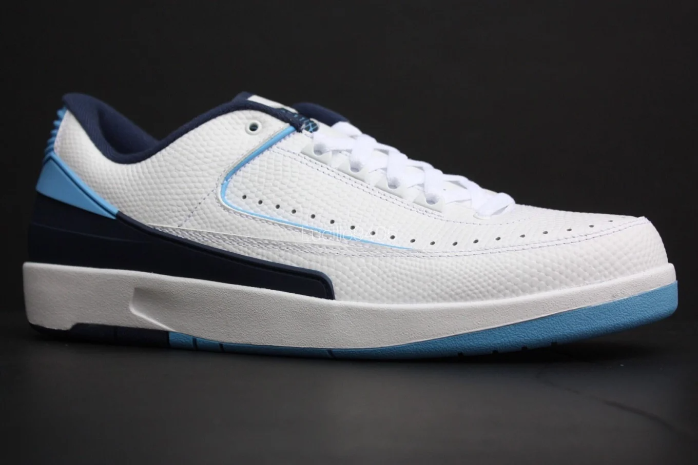 Giày Nike Air Jordan 2 Retro Low 'Midnight Navy' 832819-107 - Ảnh 9