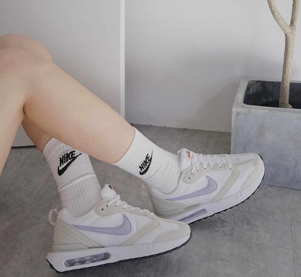 Giày Nike Air Max Dawn 'Light Bone Purple' DC4068-100 - Ảnh 2