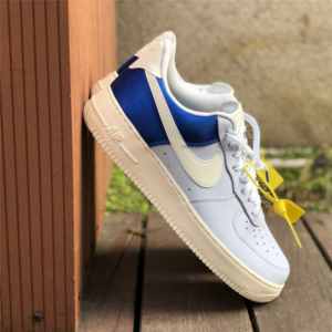Alternative view of Giày Nike Air Force 1 07 QS 'City Pride Toronto' AH8462-401