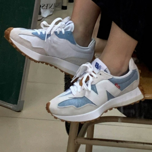 Alternative view of Giày New Balance Levi's x Wmns 327 'Light Wash Denim' WS327LVA