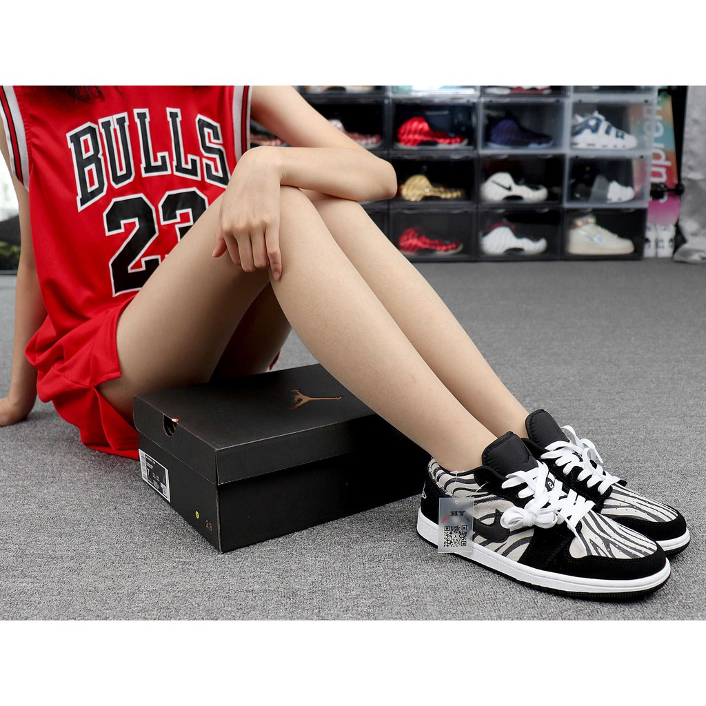 Giày Nike Air Jordan 1 Low GS 'Zebra' 553560-057 - Ảnh 6