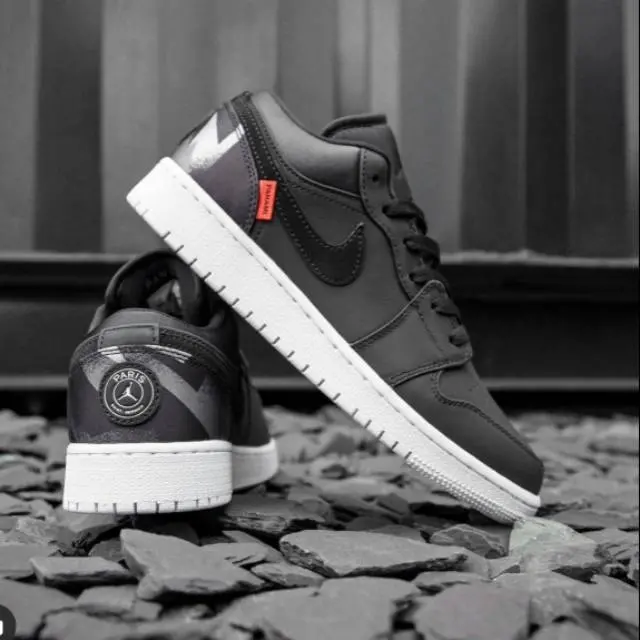 Alternative view of Giày Nike Paris Saint-Germain x Air Jordan 1 Low BG CN1077-001