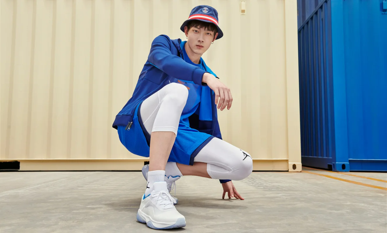 Giày Nike Air Jordan 11 CMFT Low 'White Army Navy' DO0751-100 - Ảnh 3