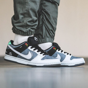 Alternative view of Giày Nike SB Dunk Low 'Camcorder' CV1659-001