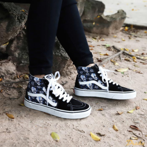 Alternative view of Giày Vans Sk8-Hi 'Flash Skulls' VN0A4U3C1HJ