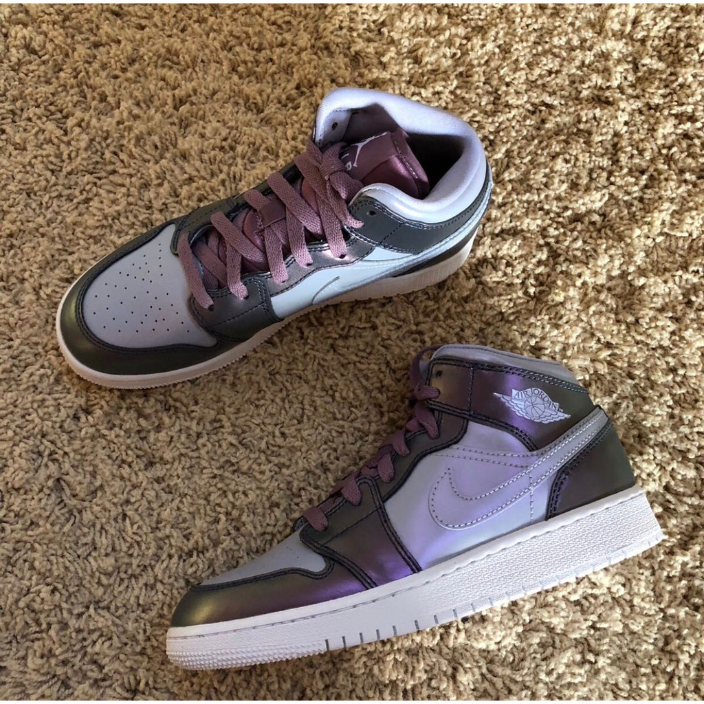 Giày Nike Air Jordan 1 Mid GS 'Metallic Purple' AV5174-400 - Ảnh 3