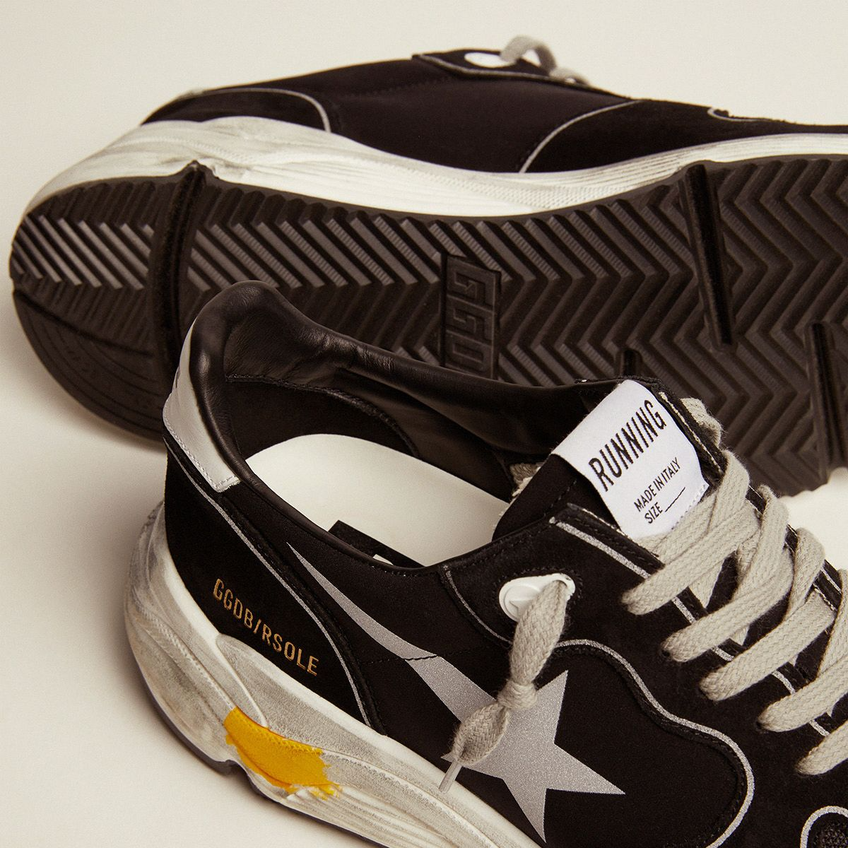 Giày Golden Goose Running Sole 'Black Silver Star' GMF00126-F000326-90178 - Ảnh 4