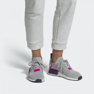 Alternative view of Giày Adidas NMD R1 Grey Two Shock Pink BD8006