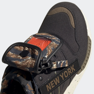 Alternative view of Giày Adidas ZX 8000 Out There USA S42593