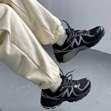 Alternative view of Giày New Balance L860XC 'Black Silver' ML860XC