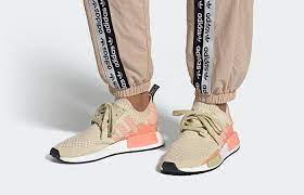 Alternative view of Giày Adidas Wmns NMD_R1 PK 'Glow Pink' EE6434