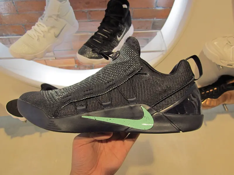Alternative view of Giày Nike Kobe A.D. NXT Mambacurial 882049-400