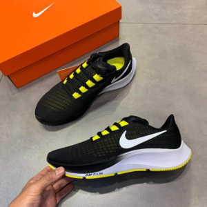 Alternative view of Giày Nike Air Zoom Pegasus 37 'Black Opti Yellow' BQ9646-007