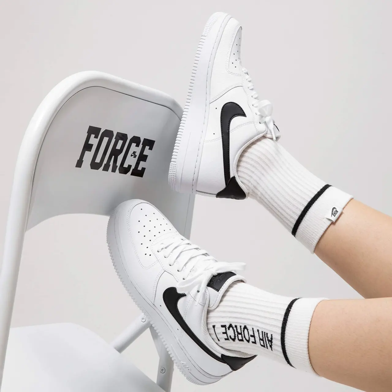 Alternative view of Giày Nike Air Force 1 'White Black' CT7724-100