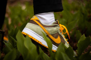 Alternative view of Giày Nike Dunk Low 'Dusty Olive' DH5360-300