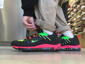 Alternative view of Giày Nike Air Max 98 'Tokyo Neon' CI2291-083