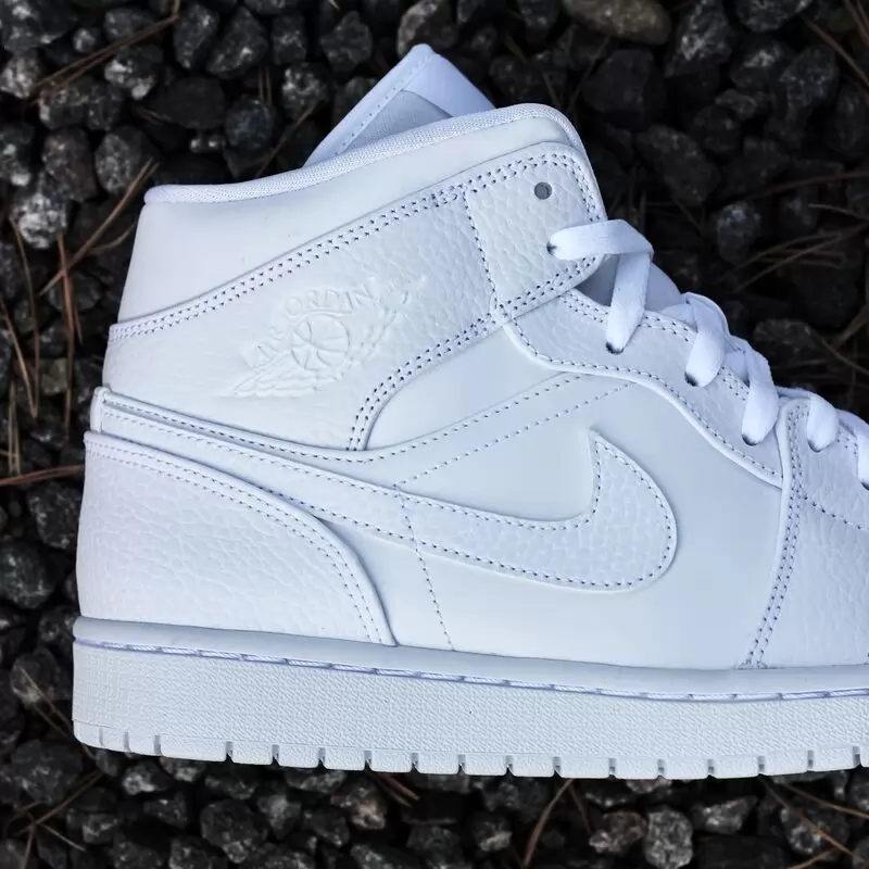 Giày Nike Air Jordan 1 Mid 'Triple White' 554724-130 - Ảnh 9
