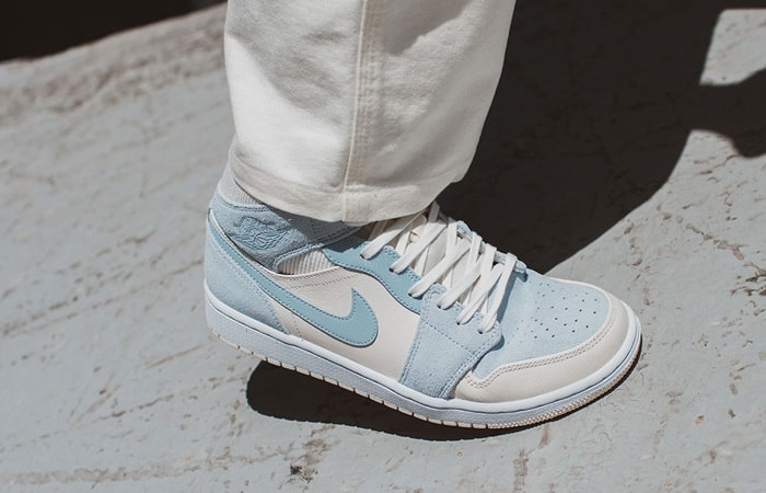 Giày Nike Air Jordan 1 Mid SE 'Sail Light Blue' DA4666-100 - Ảnh 3