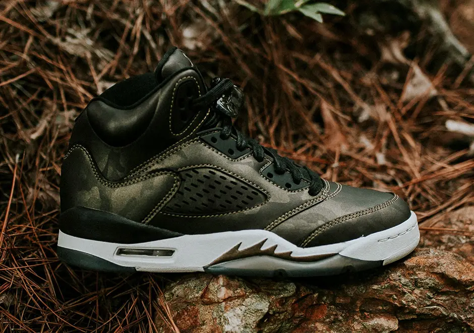Alternative view of Giày Nike Air Jordan 5 Retro Prem HC 'Heiress' 919710-030