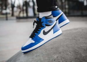 Alternative view of Giày Nike Air Jordan 1 Retro High 'Game Royal' 555088-403