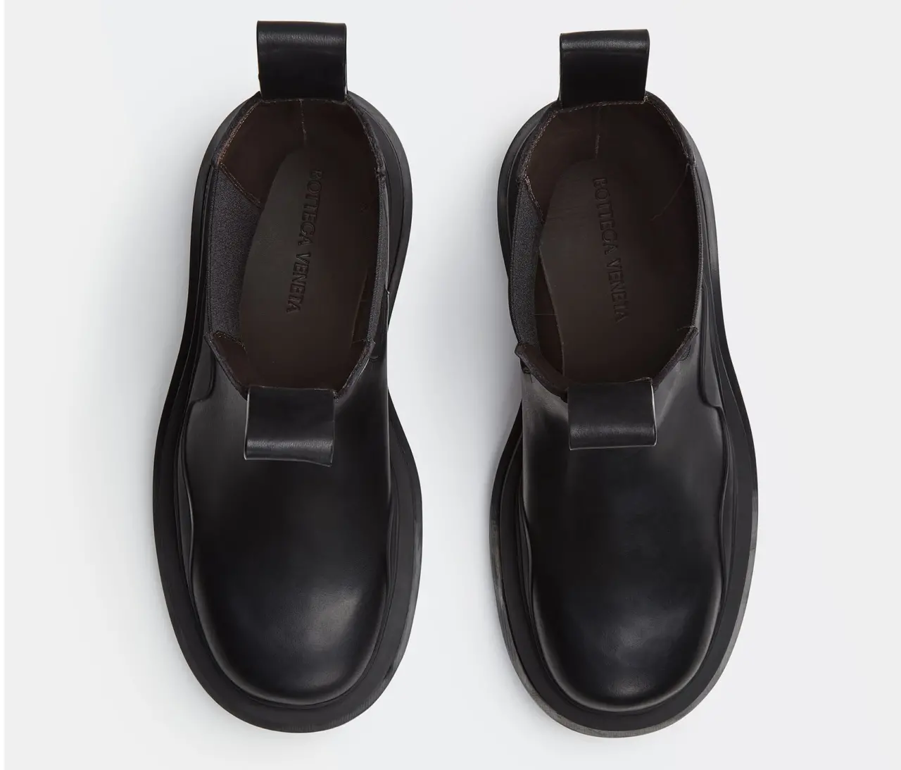 Alternative view of Giày Bottega Veneta Tire Chelsea Boot 'Black' 630284VBS501029