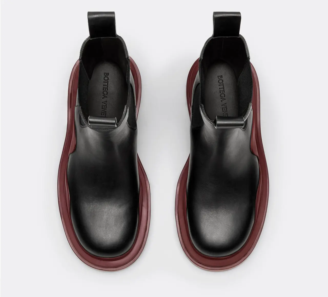 Giay Bottega Veneta Tire Chelsea Boot 'Black Cherry' 630284VBS501507
