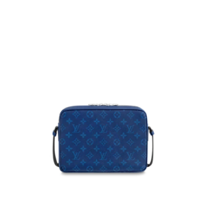 Alternative view of Túi Louis Vuitton Outdoor Messenger M30242