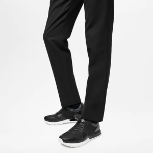 Giay Louis Vuitton Run Away Trainers "Black" 1A5AX9