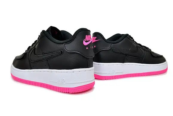 Alternative view of Giày Nike Air Force GS 'Black Hyper Pink' DB4545-005