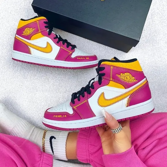 Alternative view of Giày Nike Air Jordan 1 GS 'Día de Muertos' DC0500-100