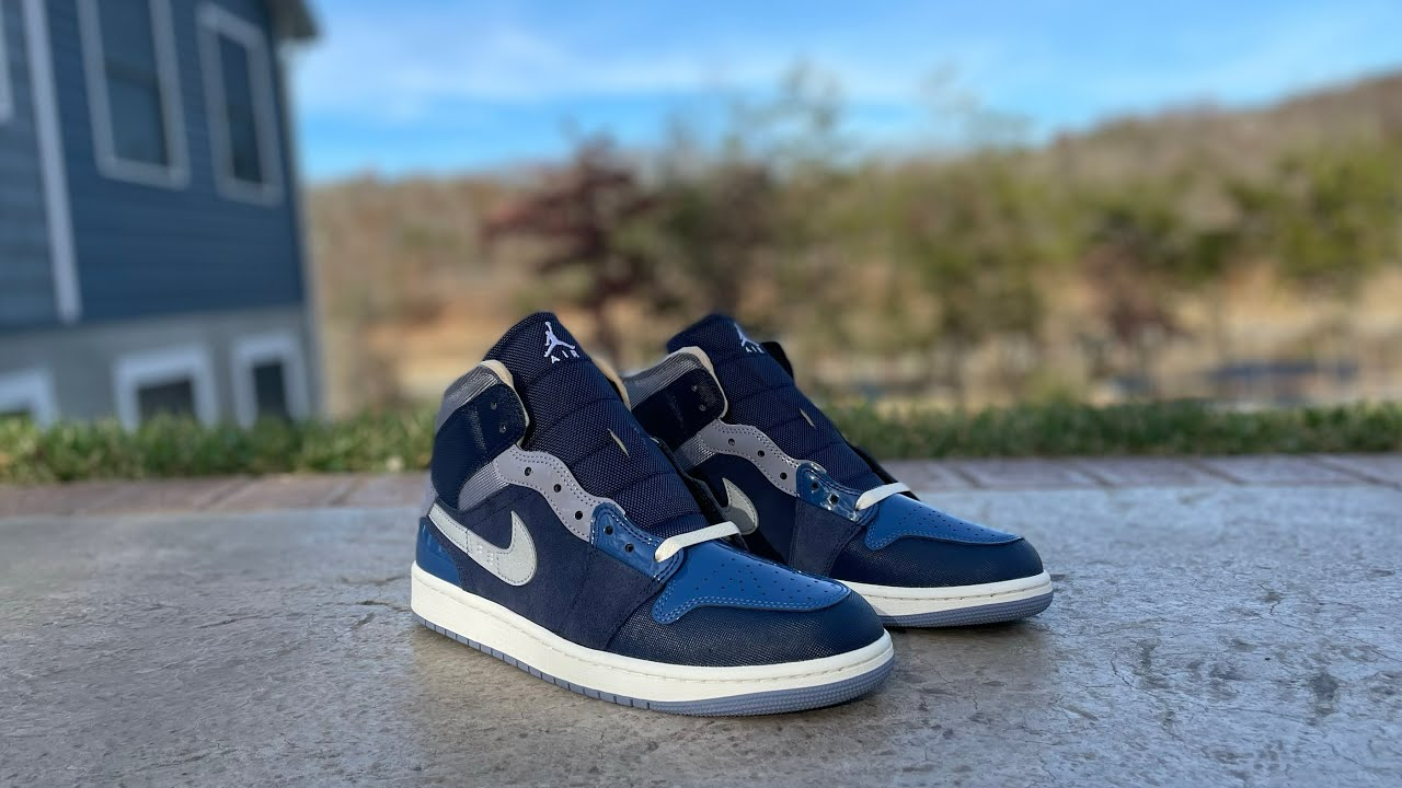 Giay Nike Air Jordan 1 Mid SE Craft 'Inside Out Obsidian' DR8868-400