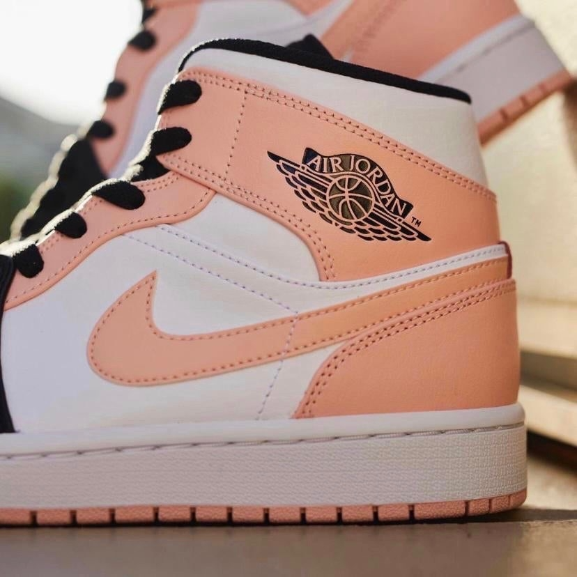 Giày Nike Air Jordan 1 Mid 'Arctic Orange Black Toe' 554724-133 - Ảnh 7