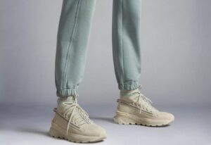 Giay Moncler Monte Runner Trainers 'Soft White' I109B4M00170M2957034