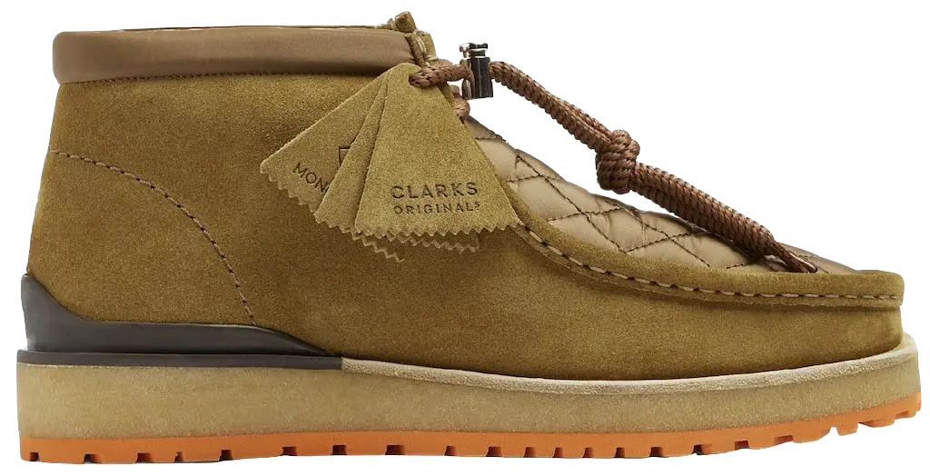 Giay Clarks x Moncler Monwallabee 'Oak Yellow' 261-71478