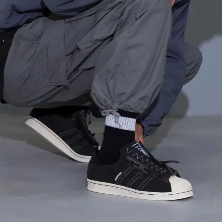 Alternative view of Giày Adidas Superstar 80s 'Core Black' GX1400