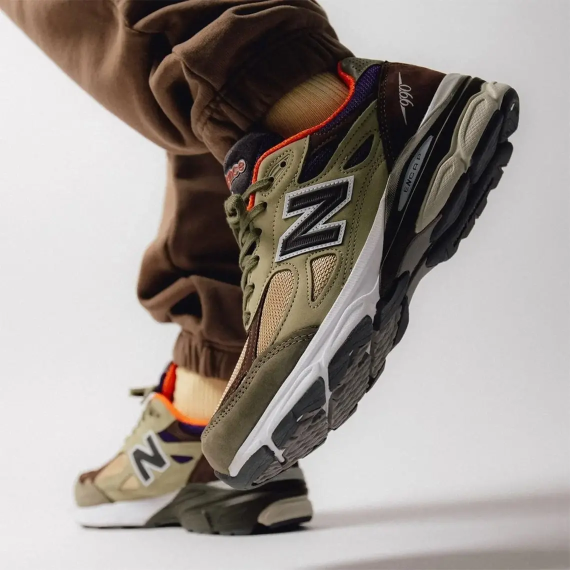 Giay New Balance Teddy Santis x 990v3 Made in USA 'Tan Orange' M990BT3