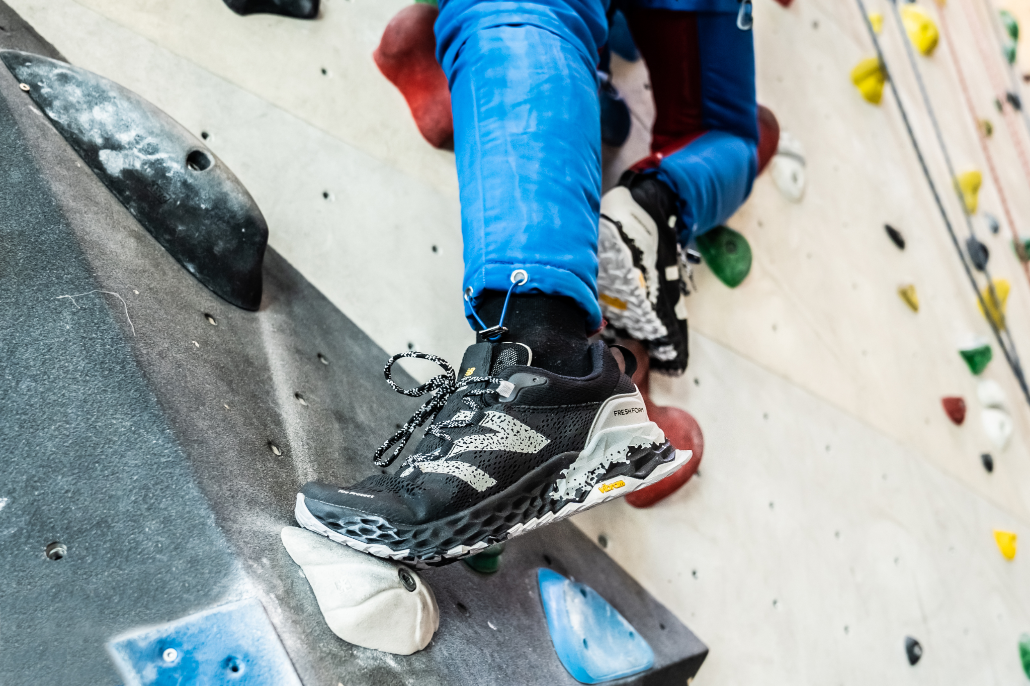 Giày New Balance Fresh Foam Hierro V5 'Black Gray' MTHIERK5 - Ảnh 3